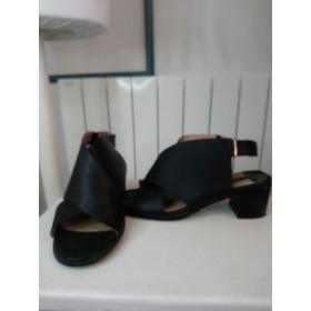 Nu pieds noirs P6 Dorothy Perkins