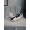 Talons des Sneakers blancs et bande bleue P 37 Farrutx