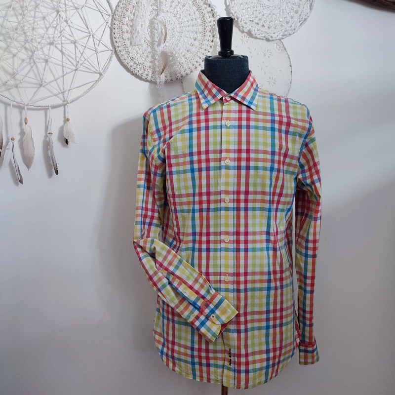 Chemise à carreaux rouges, bleus, verts et jaunes T L Abbie & Rose Chemise à carreaux rouges, bleus, verts et jaunes T L Abbie & Rose