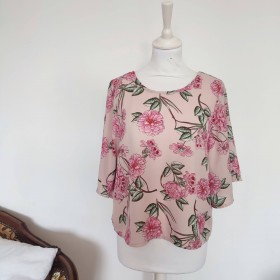 Blouse rose à fleurs dos en V T XS Jennyfer