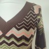 Pull marron à zig-zag roses et verts T 2 Mim - Détails