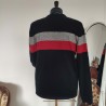 Pull noir aux bandes grise et rouge T M At Company - Dos