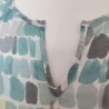 Blouse à pastilles en camaïeu de turquoise T 44 Terre de Marins - Encolure