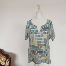 Blouse à pastilles en camaïeu de turquoise T 44 Terre de Marins