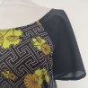 Haut à motifs asiatiques multicolore T L-XL Megan Boutique - Encolure dégagée et tissu du haut et du dos